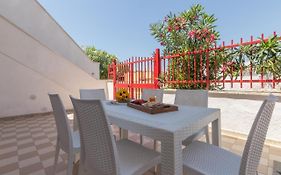 Gaia Apartment 23